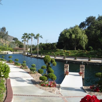 Los Willows Wedding Estate - The lake and dock. - Venues & Event Spaces Near Me - Fallbrook, California