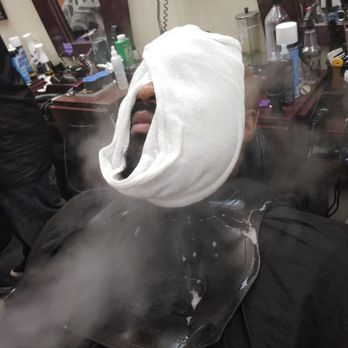 Joseph Gentle - Thermal facial scrub with bread press - Barbers Near Me - Chicago, Illinois