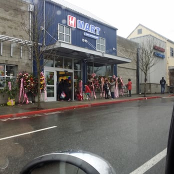 H Mart - Front of store - International Grocery Near Me - Bellevue, Washington