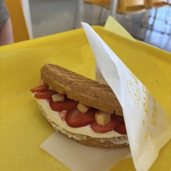 Waffle University - Strawberry cheesecake cream waffle - Waffles Near Me - Las Vegas, Nevada Waffle University - Strawberry cheesecake cream waffle - Waffles Near Me - Las Vegas, Nevada