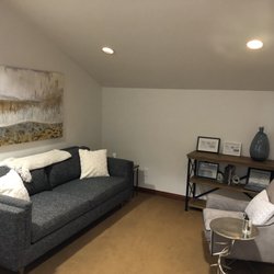 Meredith Azis - Therapeutic Center for Anxiety and Trauma - Therapy Room