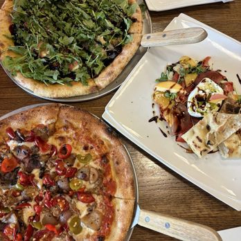 Firestone's - Burrata & Arugula Pizza, Hot Pepper Pizza, Peach, Tomato, Burrata Salad - New American Near Me - Erie, Pennsylvania Firestone's - Burrata & Arugula Pizza, Hot Pepper Pizza, Peach, Tomato, Burrata Salad - New American Near Me - Erie, Pennsylvania