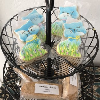 The Dancing Cat - Some cute cookies hand painted that you can purchase - Pet Adoption Near Me - San Jose, California The Dancing Cat - Some cute cookies hand painted that you can purchase - Pet Adoption Near Me - San Jose, California