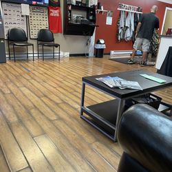 Justin's Barber Shop - The barber shop