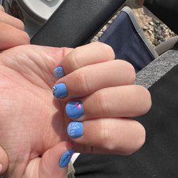 Lily's Nails - Stitch Disney art