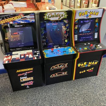 Klassic Arcade 2.0 - Mini cabinets for the littler gamers. - Arcades Near Me - Gobles, Michigan