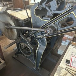 Marshfield Sun Printing Museum - Smaller printer for 8x10 or smaller
