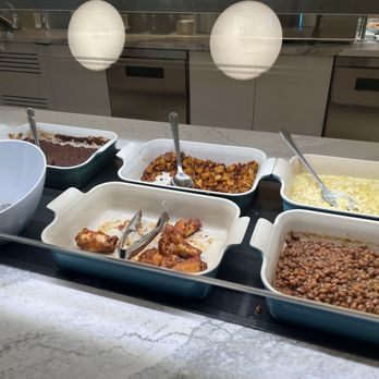 Escape Lounge - Airport Lounges Near Me - Tulsa, Oklahoma