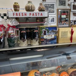 Pennisi's Deli