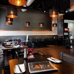 Taizzi Sushi - Memorial - Seating area.