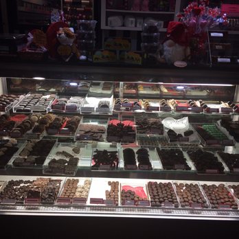 Cayucos Candy Counter - Candy Stores Near Me - Cayucos, California