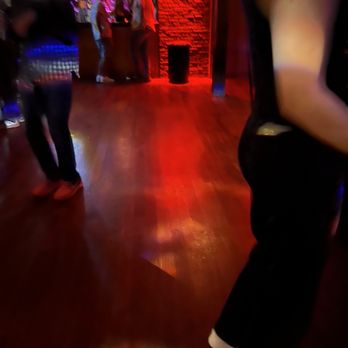 Sissy K's - people dancing in a club - Dance Clubs Near Me - Boston, Massachusetts