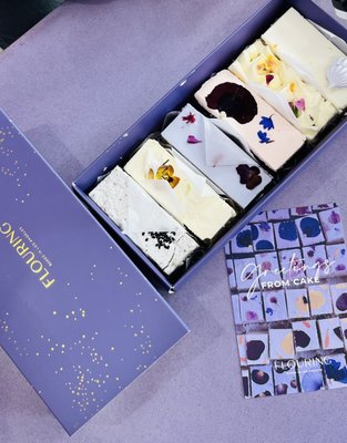 Flouring Cake Shop by null