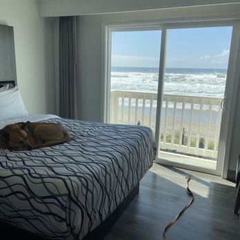 Sailor Jack Oceanfront Motel - View from second floor room - Hotels Near Me - Lincoln City, Oregon