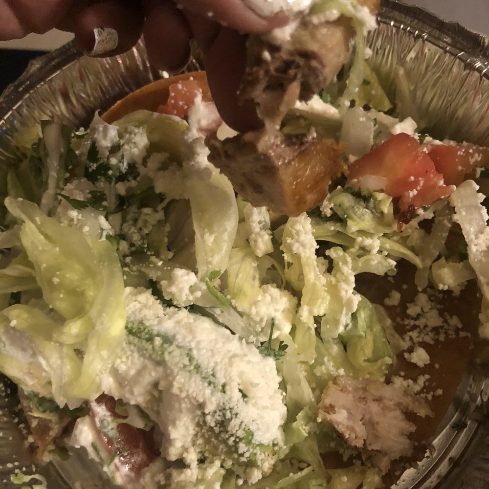 Leo's Restaurant - Chunks of pork that didn't taste good - Tacos Near Me - Brooklyn, New York Leo's Restaurant - Chunks of pork that didn't taste good - Tacos Near Me - Brooklyn, New York
