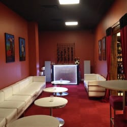 Wine Buff - Tasting room!