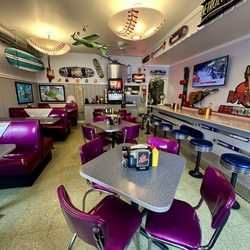 Hotdoggers - Cool Interior!