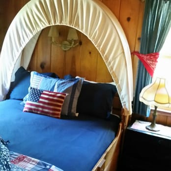 Arrowhead Pine Rose Cabins - Venues & Event Spaces Near Me - Twin Peaks, California