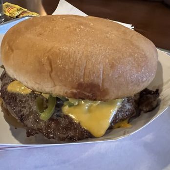 Doug's Burgers - Burgers Near Me - Bellingham, Washington