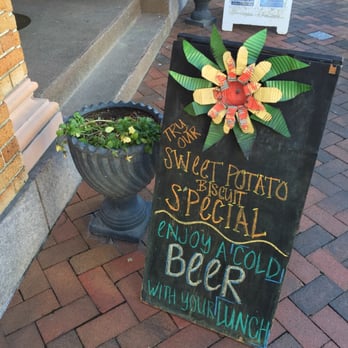 Lizard Cafe - Sandwiches Near Me - Norfolk, Virginia Lizard Cafe - Sandwiches Near Me - Norfolk, Virginia