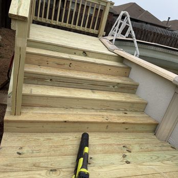 Brasher’s Fencing and Deck - Staircase and platform fo an above ground pool - Decks & Railing Near Me - Millbrook, Alabama