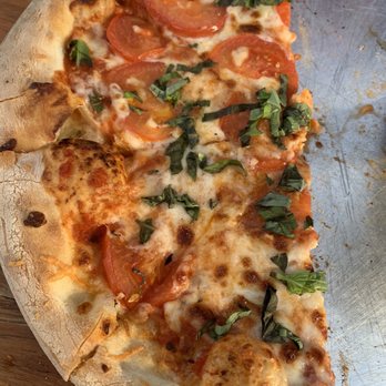 Dos Lagos - Margarita Pizza - Mexican Near Me - Ensenada, BCN