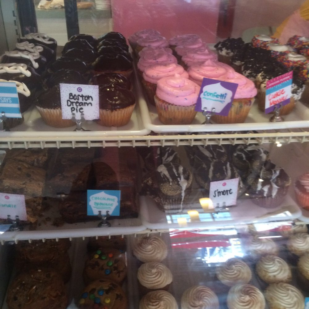 Colossal Cupcakes - I feel like Homer Simpson in a doughnut shop. So delicious!!!! - Bakeries Near Me - Cleveland, Ohio Colossal Cupcakes - I feel like Homer Simpson in a doughnut shop. So delicious!!!! - Bakeries Near Me - Cleveland, Ohio