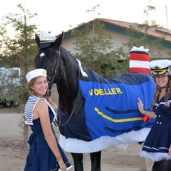 Melodic Farms - Having some fun at the Halloween show