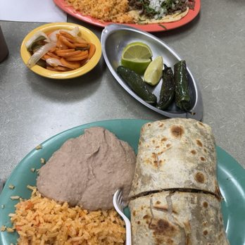 Indio Restaurant - Mexican Near Me - Cicero, Illinois