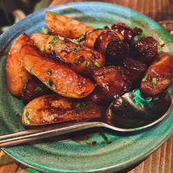 Cava Bodega - Chorizo and potatoes in red wine