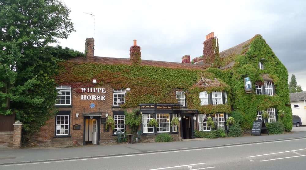 THE WHITE HORSE Updated September 2024 103 Great North Road, St