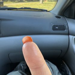 Bellevue Nails - Chipped nail
