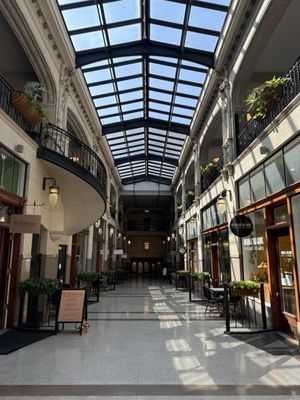 Grove Arcade by null