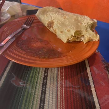 Julian restaurant - Chicken potato burrito takes three bites to get all the way across it! - Mexican Near Me - Wichita Falls, Texas Julian restaurant - Chicken potato burrito takes three bites to get all the way across it! - Mexican Near Me - Wichita Falls, Texas