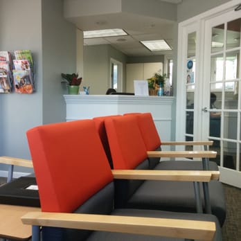 Murphy John E, DDS - Waiting room - Orthodontists Near Me - Glen Ellyn, Illinois Murphy John E, DDS - Waiting room - Orthodontists Near Me - Glen Ellyn, Illinois