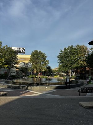 Tanger Kansas City at Legends by null