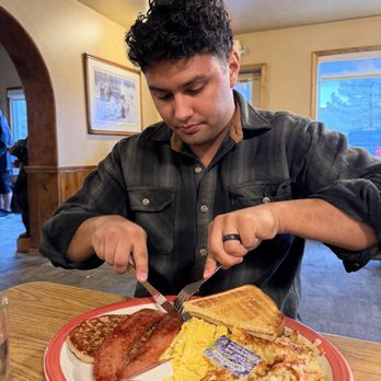 Running Bear Pancake House - yummy!! - Breakfast & Brunch Near Me - West Yellowstone, Montana
