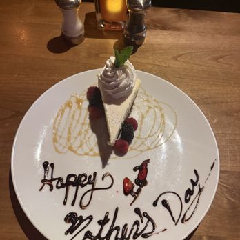 Land Ocean Restaurant Folsom - Vanilla bean cheesecake - Steakhouses Near Me - Folsom, California