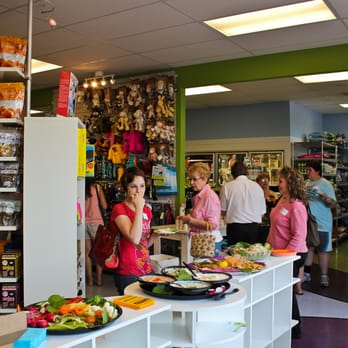 The Pet Beastro - Pet Stores Near Me - Madison Heights, Michigan