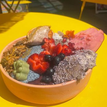 Govinda's Kitchen - The Aussie Acai bowl - Vegetarian Near Me - Brooklyn, New York