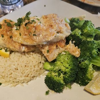 Avellino's Restaurant & Catering - Custom Baked Haddock with Rice and Broccoli - Italian Near Me - Medford, Massachusetts