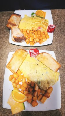 CreekSide Bar & Grill Manotick by null