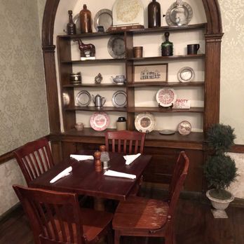 The Old Talbott Tavern - Dining room - Bars Near Me - Bardstown, Kentucky