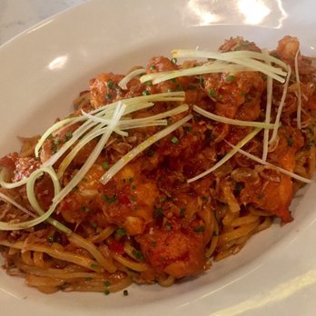 Bone Kettle - Singaporean lobster noodles - Breakfast & Brunch Near Me - Pasadena, California