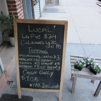 Lucali - Pizza Near Me - Brooklyn, New York