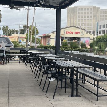 Raising Cane’s - Outside seating - Fast Food Near Me - Santa Ana, California Raising Cane’s - Outside seating - Fast Food Near Me - Santa Ana, California
