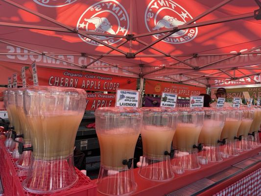 Tiny's Organic by null