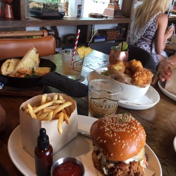 Tower 12 - Best fried chicken sandwich - Bars Near Me - Hermosa Beach, California