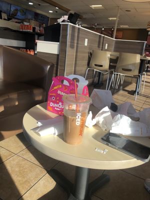 Dunkin' Donut by null