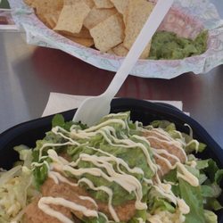 Green Chile Mexican Grill - Bowl con chips! Excelente combinación ! Súper recomendado